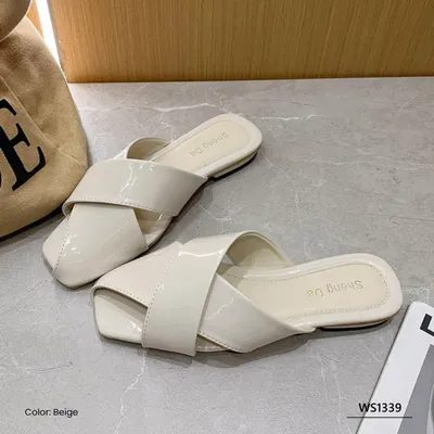 Modern Bloom Women’s Sandal